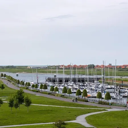 Seaholiday Met Zicht Op De Jachthaven Apartmán